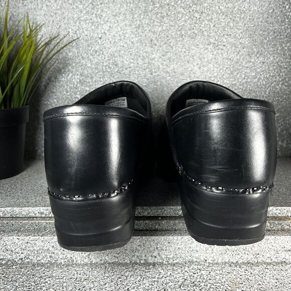 L.L. Bean Ladies 9.5 Black Leather Stapled Wedge Professional Nurse Clogs Shoes - Picture 4 of 7